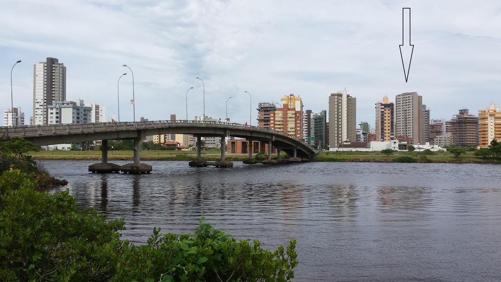 Apartamento com Vista Oceânica Torres Quarto foto